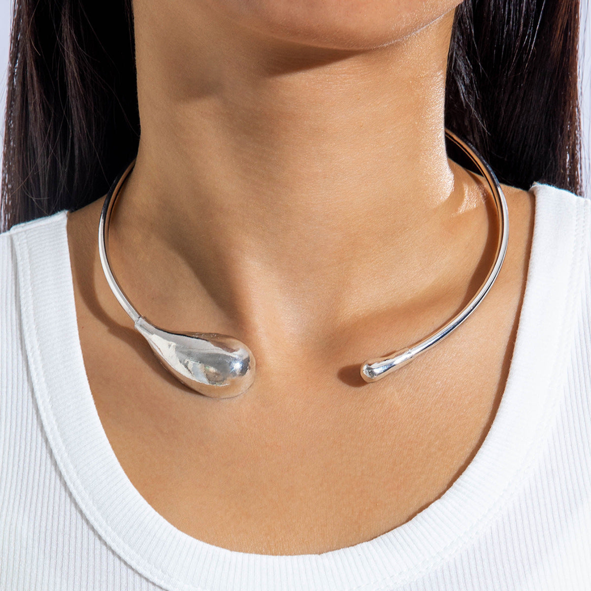 Trendy Geometric Metal Choker Necklace