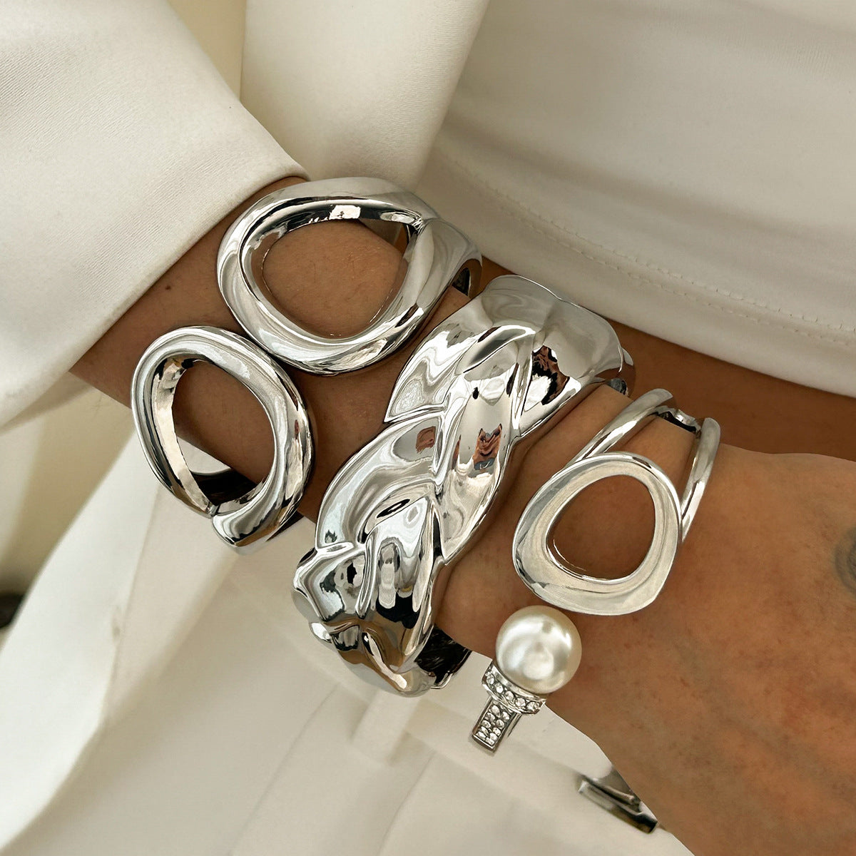Hip-Hop Irregular Alloy Bracelet Set with Rhinestones and Pearls
