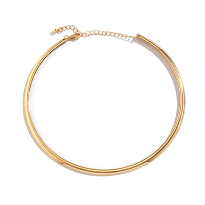 Minimalist Metal Choker Necklace With Circle Pendant