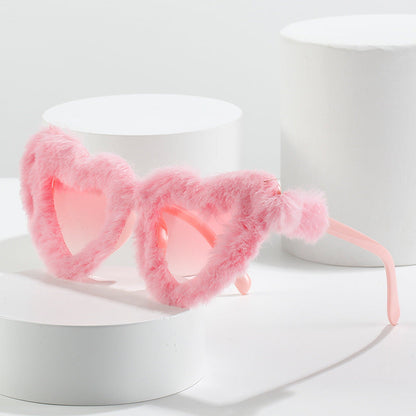 Heart-Shaped Gradient Pink Sunglasses Fun and Trendy