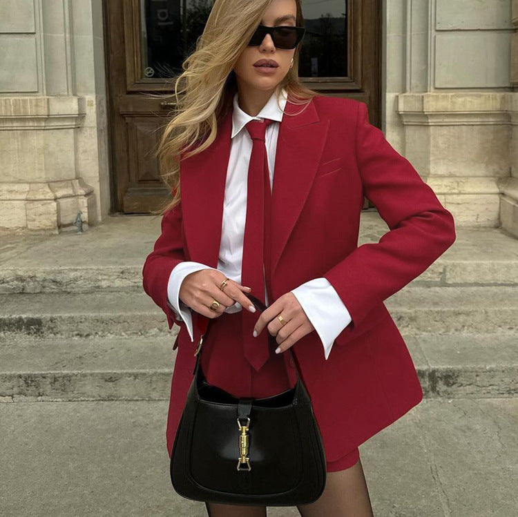 Stylish Red Blazer and Shorts Set for Commute