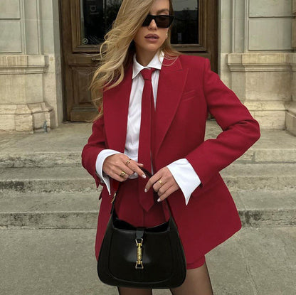 Stylish Red Blazer and Shorts Set for Commute