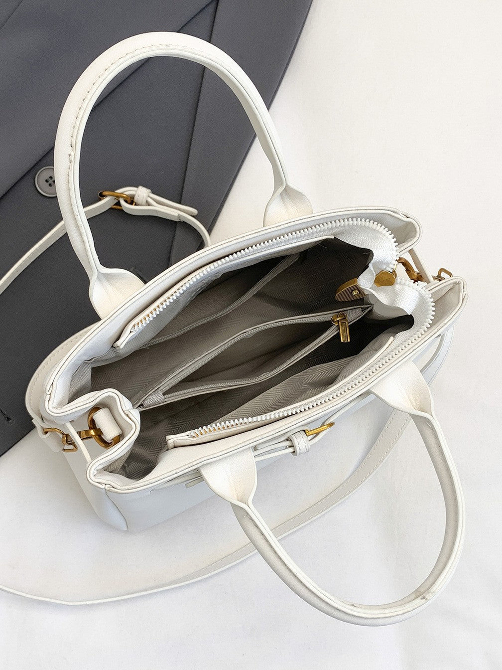 Trendy Tote Bag with Belt Detail Designed for Commuting
