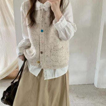 Trendy Knitted Wool Vest with Button Design for Women
