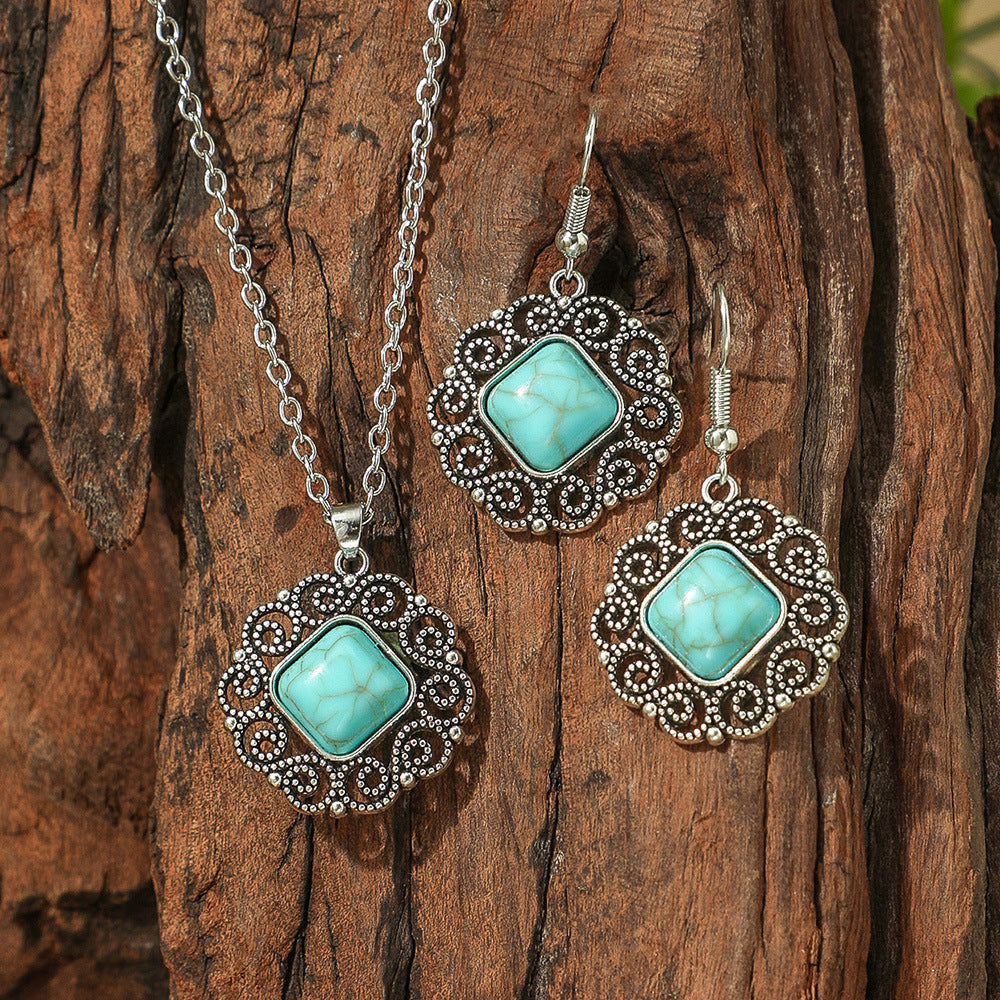 Bohemian Vintage Turquoise Water Drop Earrings and Necklace Set
