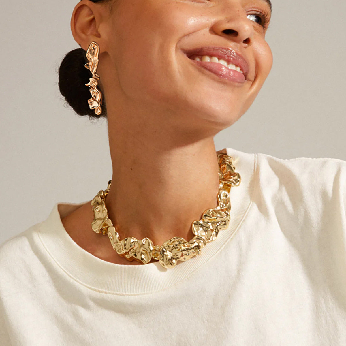 Trendy Irregular Choker Necklace With Metal Texture