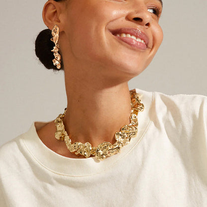 Trendy Irregular Choker Necklace With Metal Texture