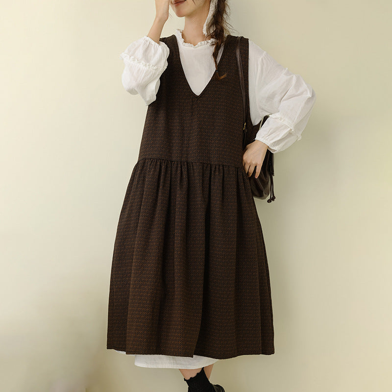 Vintage Art Style V-Neck Sleeveless Maxi Dress