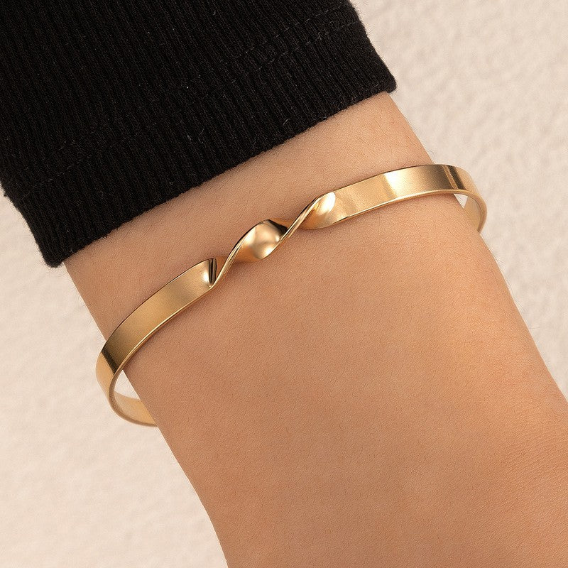 Floral Pearl Open Cuff Bracelet Stylish Fresh Design