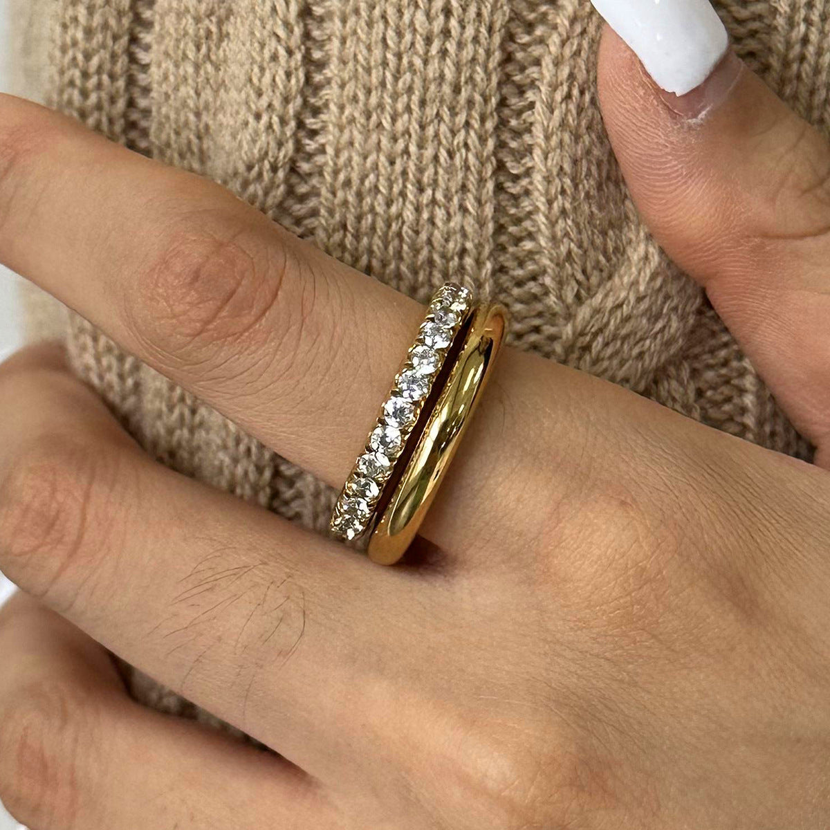 Simple Layered Zircon Single Ring