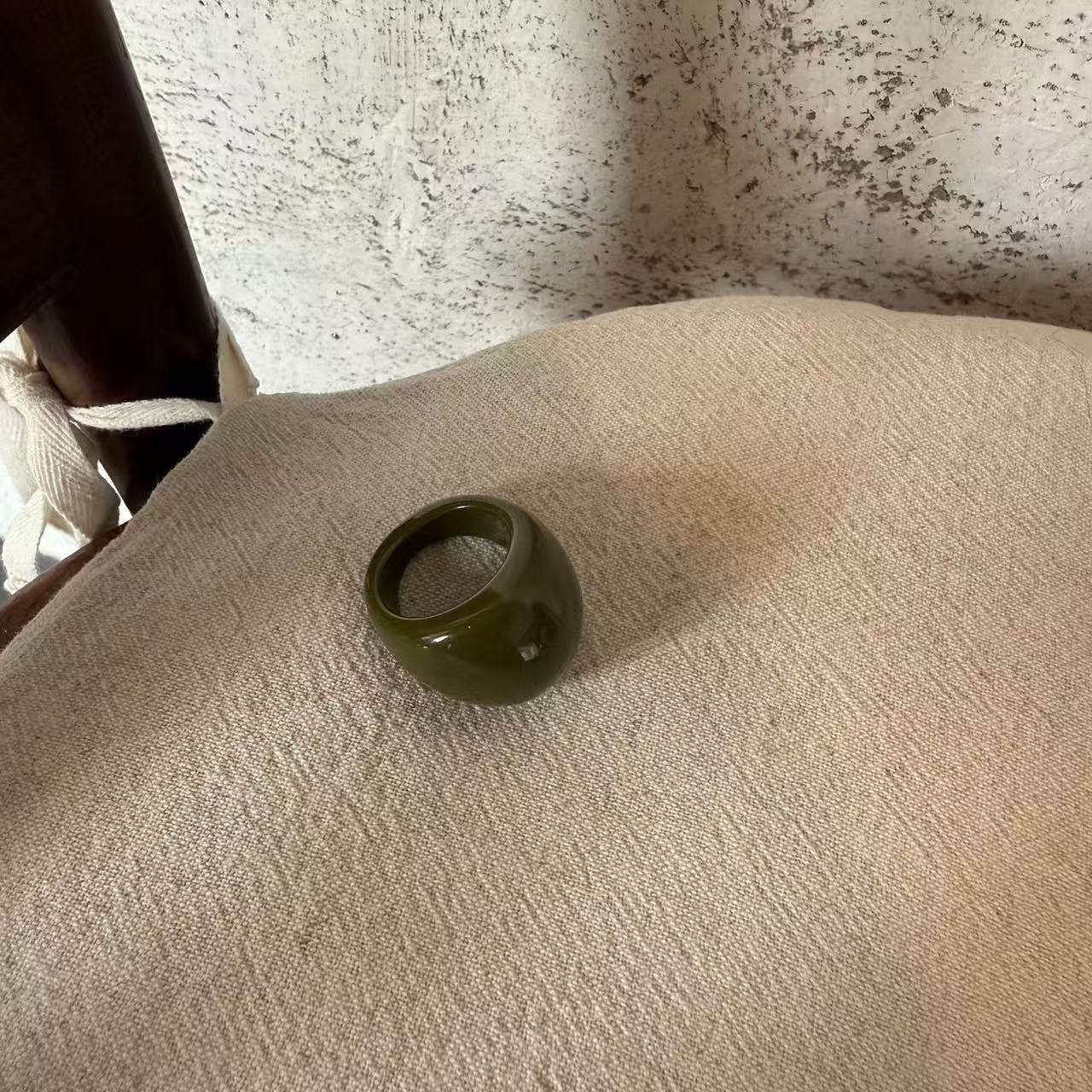 Minimalist Oval Resin Signet Ring
