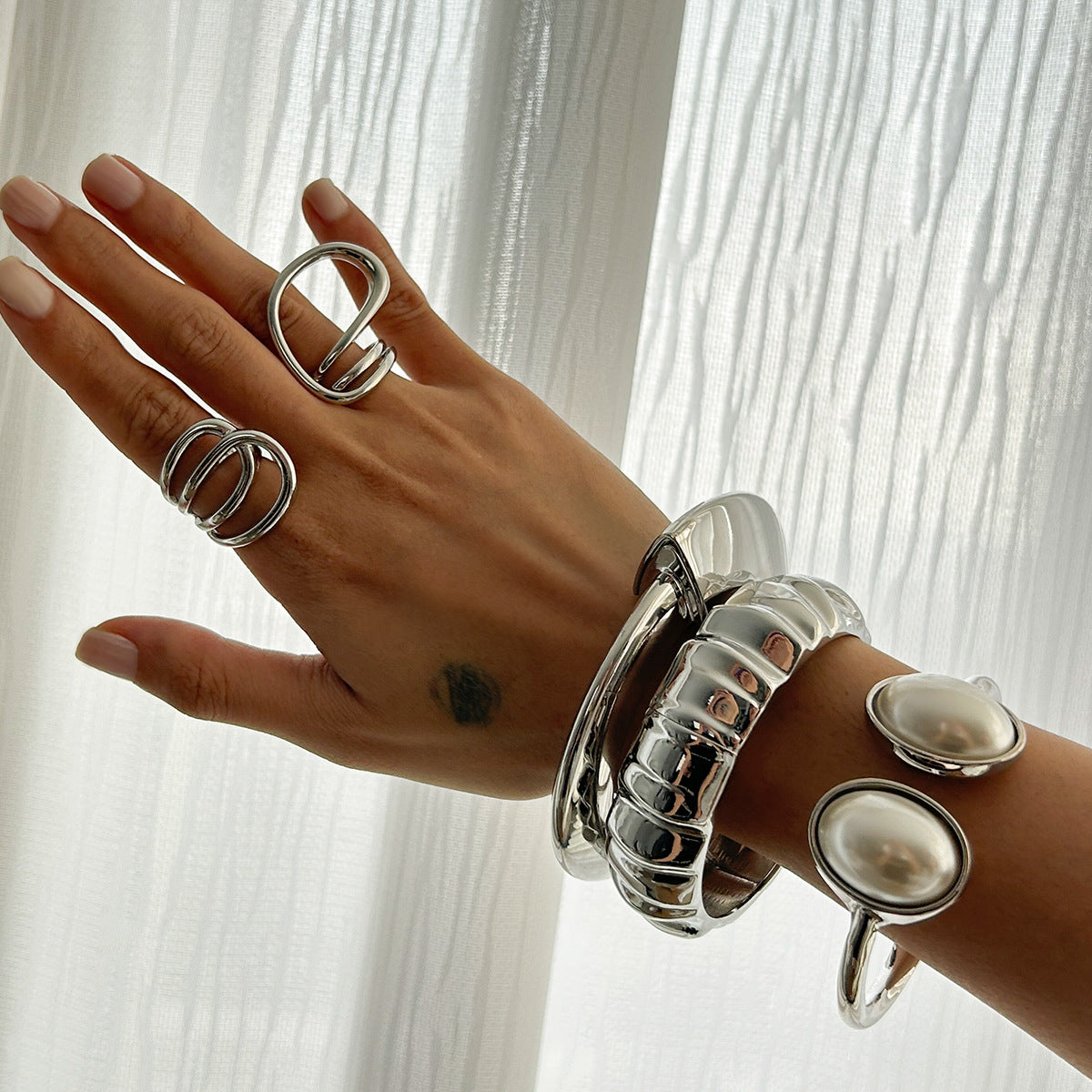 Asymmetrical Pearl Wrinkle Bracelet Alloy Jewelry Set