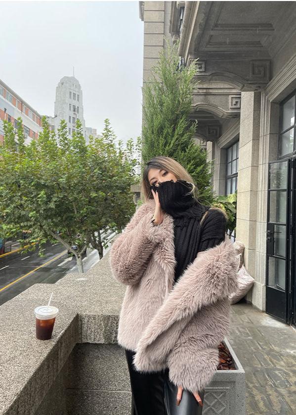 Suit Collar Fur Coat Premium Plush Material
