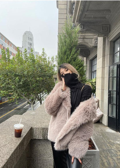 Suit Collar Fur Coat Premium Plush Material