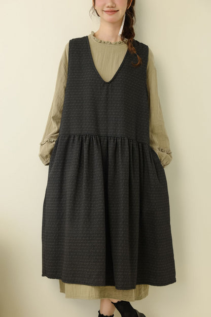 Vintage Art Style V-Neck Sleeveless Maxi Dress