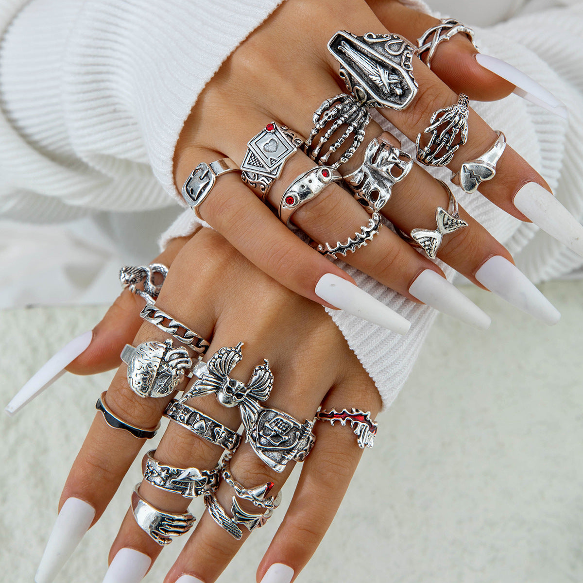 Vintage Geometric Ring Set With Black Stone