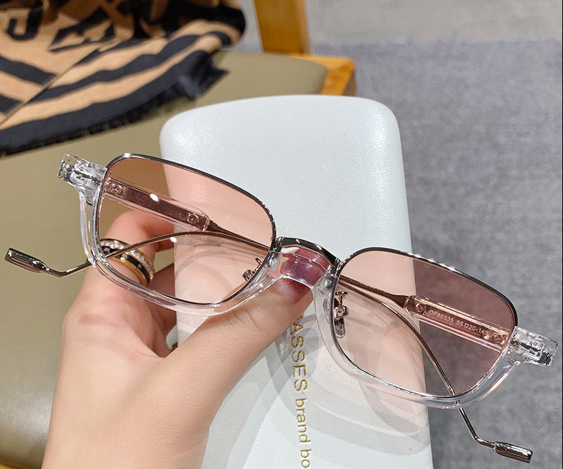 Trendy Square Sunglasses With UV400 Protection