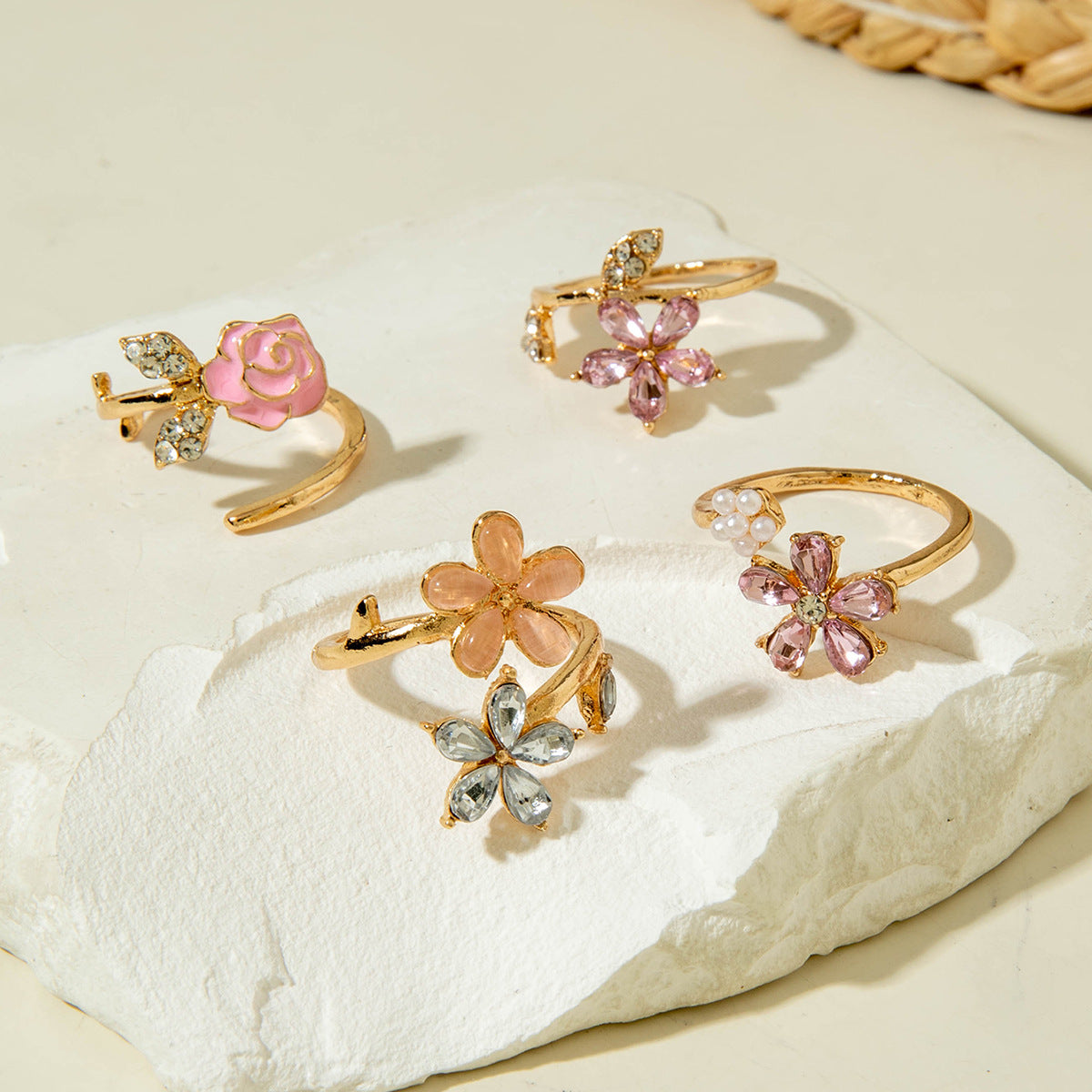 Flower Ring Set Gold Alloy Rings With Rhinestones And Pearls