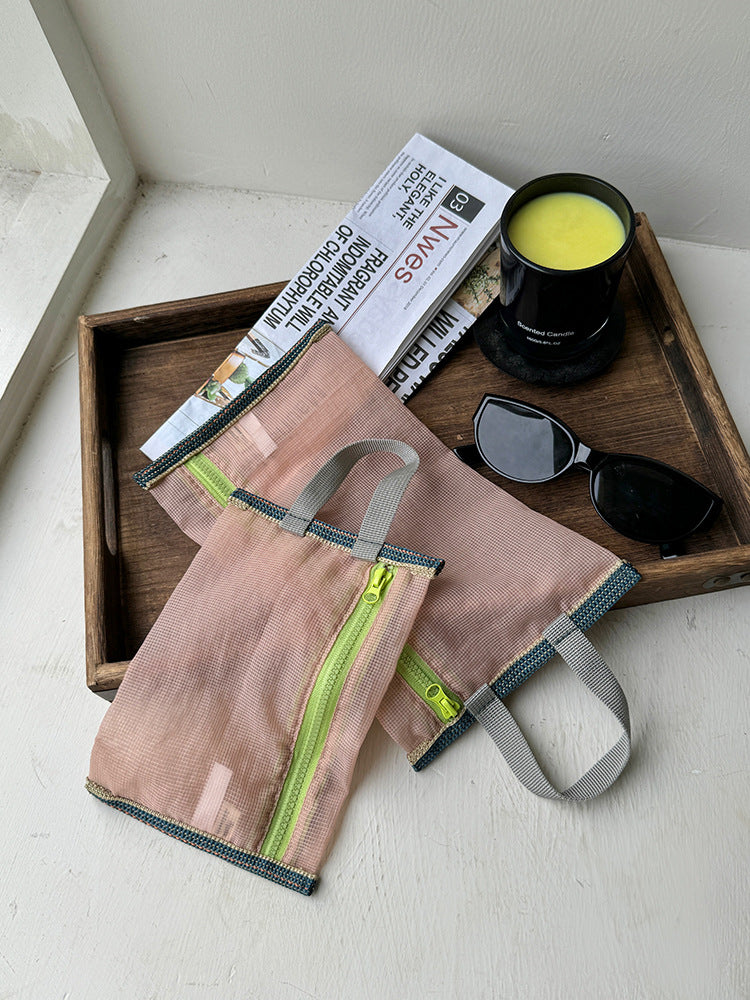 Lightweight Portable Storage Pouch for Travel and Organization