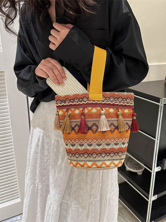 Vintage Ethnic Style Women's Bucket Bag with Embroidery and Tassels