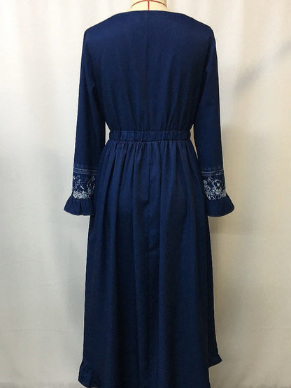 Floral Print Vintage Maxi Dress with V-Neck and Regular Sleeves