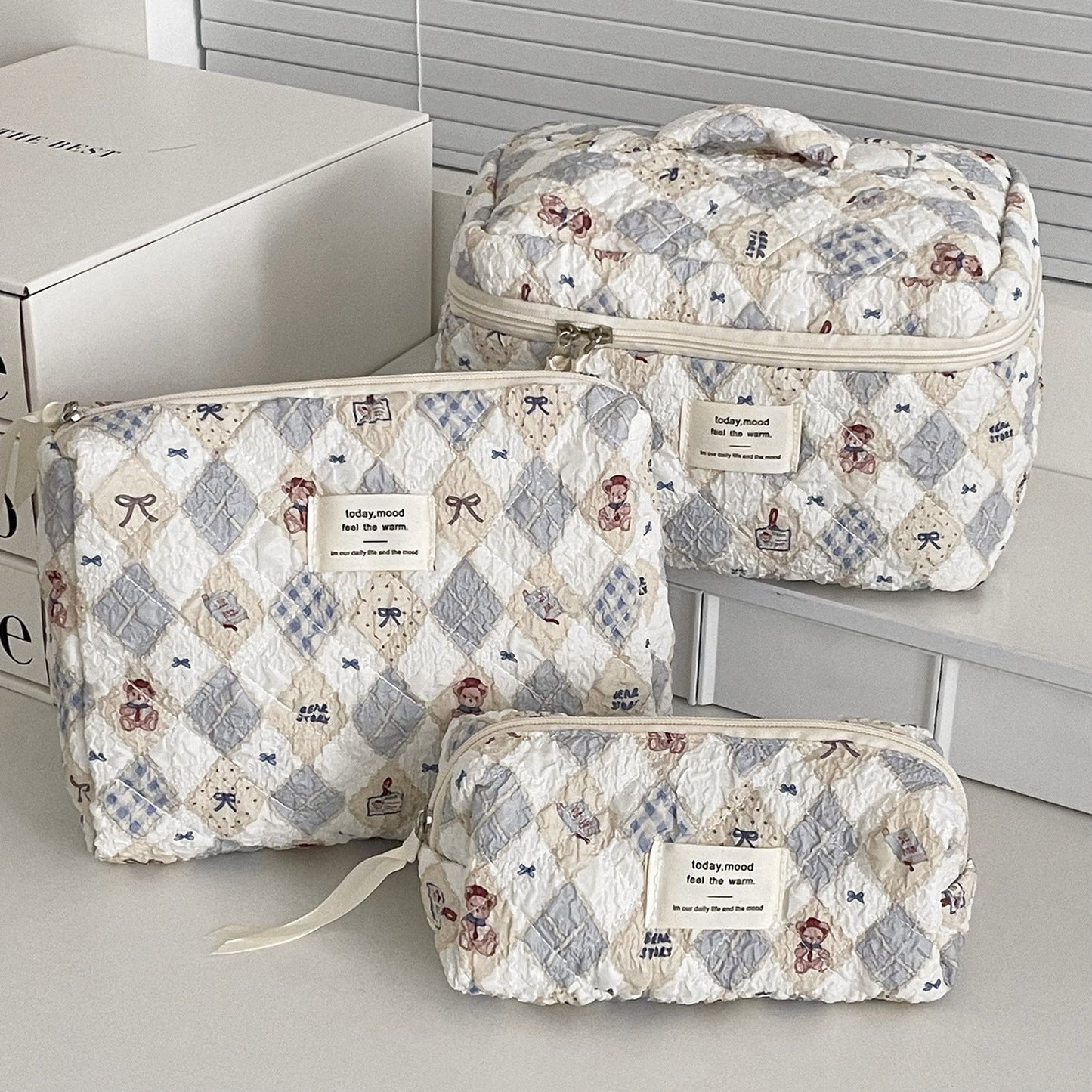 Trendy Quilted Teddy Bear Makeup Bag Portable Travel Organizer