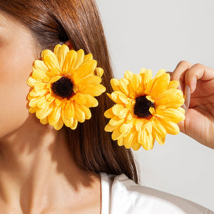Colorful Floral Earrings With Sunflower And Rose Design