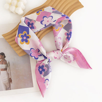Scarvii - Geometric Floral Pattern Square Scarf