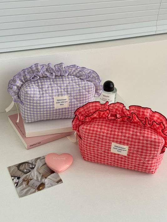 Stylish Berry Color Lace Cosmetic Bag Portable Makeup Pouch