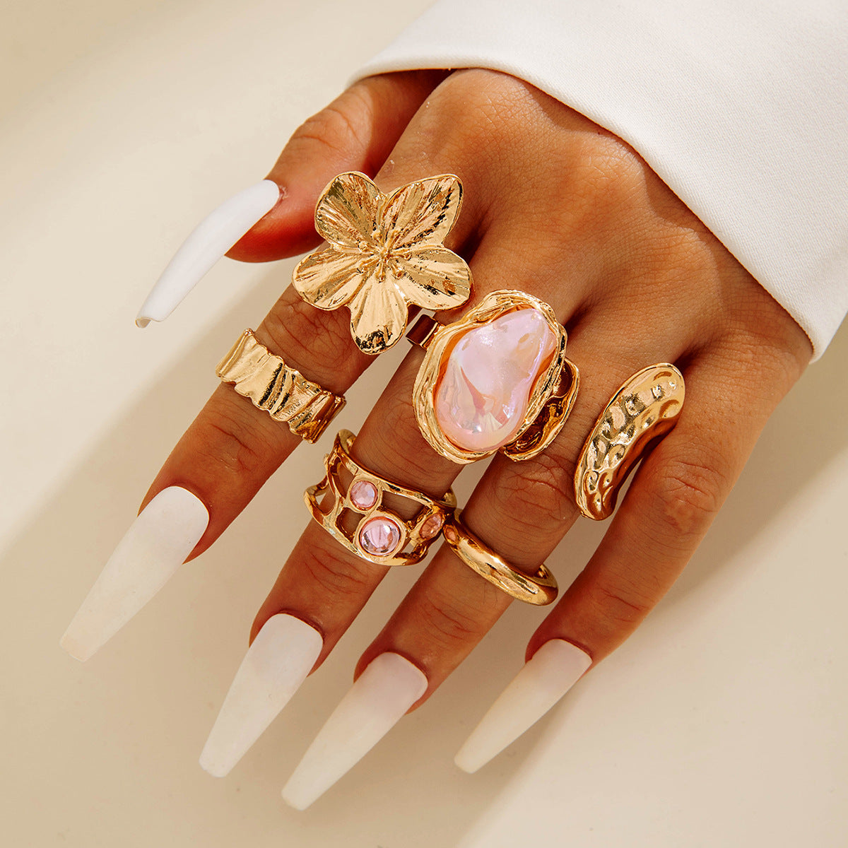 Flower-Decorated Pearl Ring Set Retro Baroque Geometric Rings
