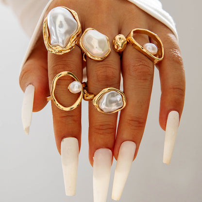 Geometric Baroque Pearl Ring Set With Floral Design