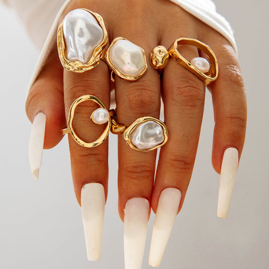 Geometric Baroque Pearl Ring Set With Floral Design