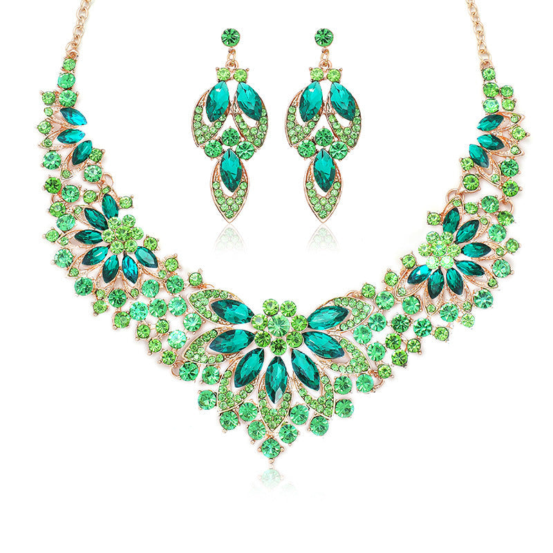 Vintage Floral Leaf Necklace Set for Women - Luxurious Jewelry