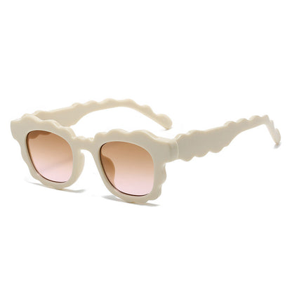 Women's Trendy Wave Sunglasses Retro Oversized UV400 Protection