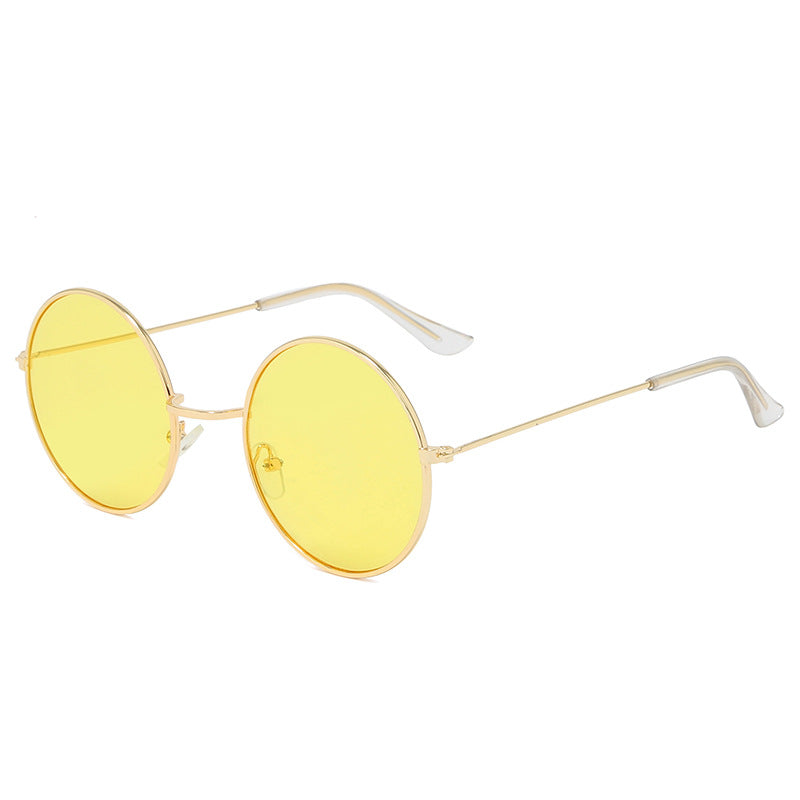 Retro Circular Sunglasses for Men - Vintage Photography Style