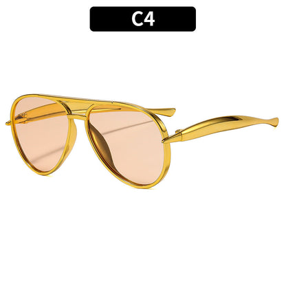 Trendy Oversized UV400 Sunglasses for Outdoor Activities