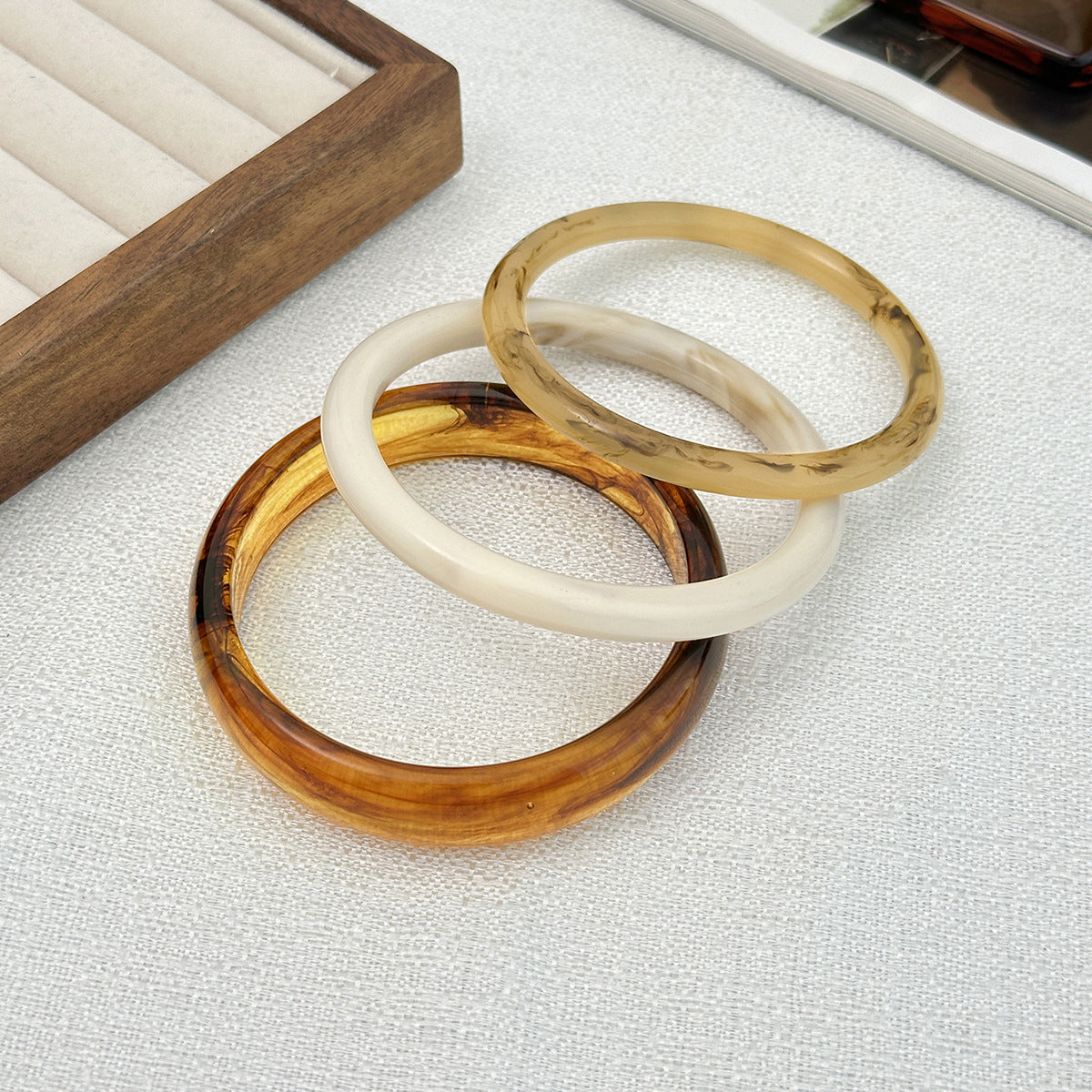 Retro Stackable Gradient Resin Bracelet for Women