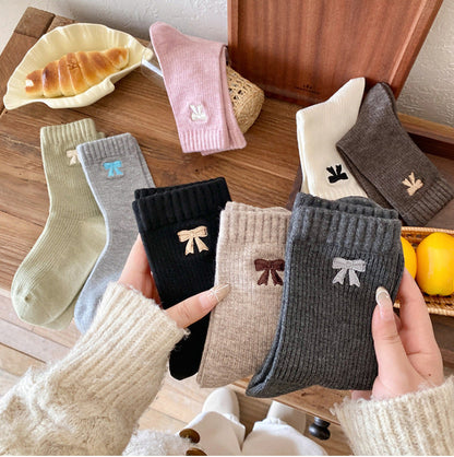 Bow Embroidery Solid Color Cotton Crew Socks