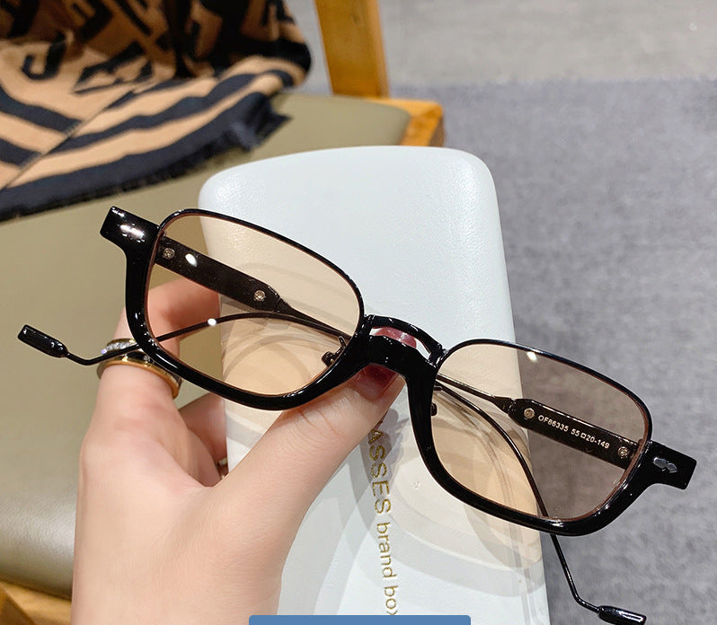 Trendy Square Sunglasses With UV400 Protection