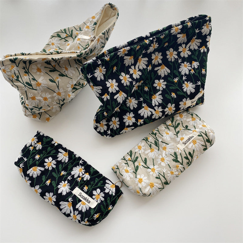 Embroidery Flower Simple Portable Make Up Bag