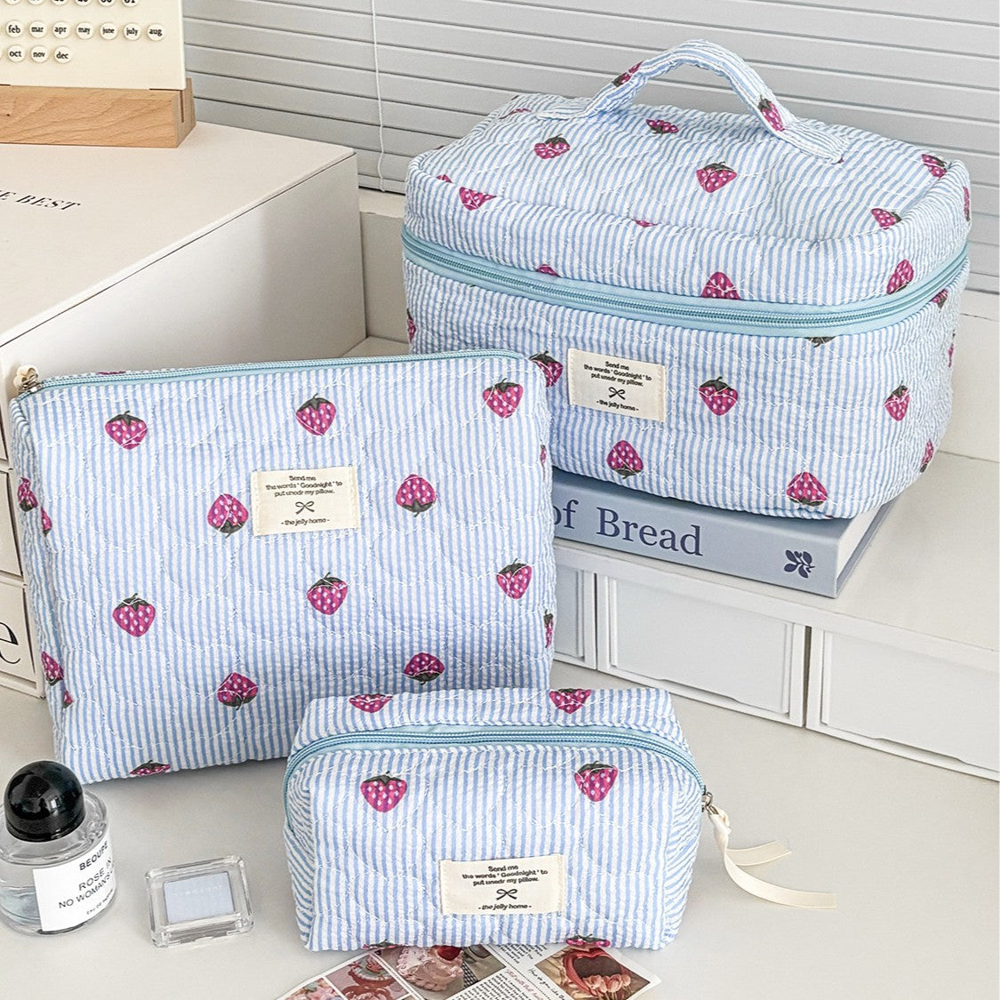 Bow Flower Large Capacity Makeup Bag Vintage Quilted Toiletry Pouch