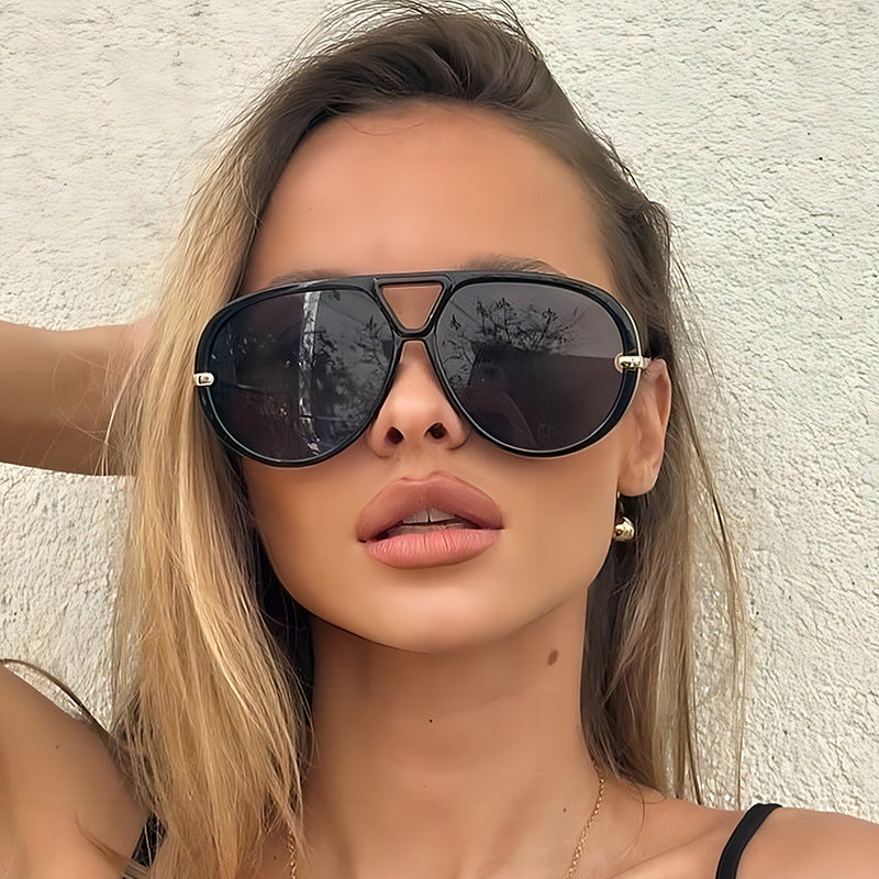Trendy Oversized Squared Sunglasses UV400 Fashion Accessory