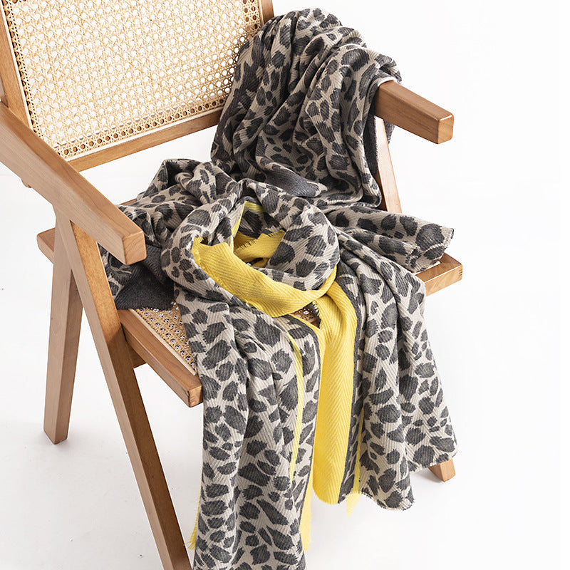 Scarvii - Leopard Print Winter Scarf