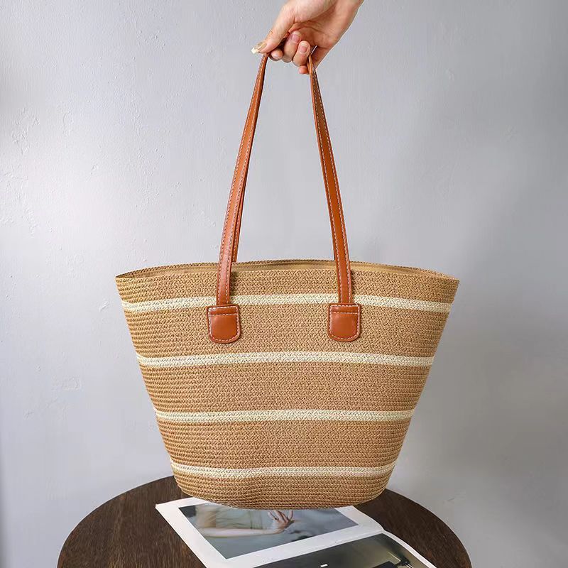 Women's Summer Straw Tote Bag Large Capacity Woven Shoulder Bag