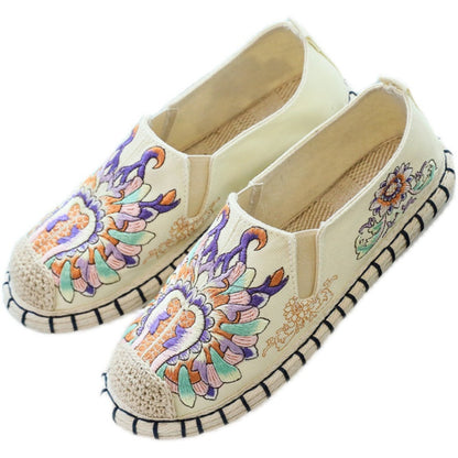 Spring Women'S Round Toe Cloth Shoes Flower Flat Bottom Ancient Costume Shoes