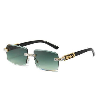 Fashionable Square Sunglasses with Diamond Cut Edges and UV400 Protection