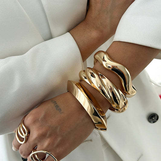 Trendy Wave Spring Cuff Bracelet Set - Chic Geometric Alloy