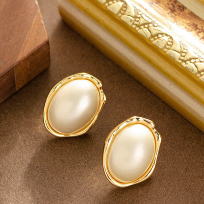 Fashionable Oval Pearl Stud Earrings With 925 Silver Posts