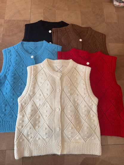 Simple Knit Vest with Floral Design, Acrylic Blend, Casual Style