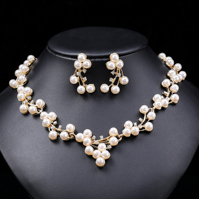 Trendy Pearl Necklace Jewelry Set for Women